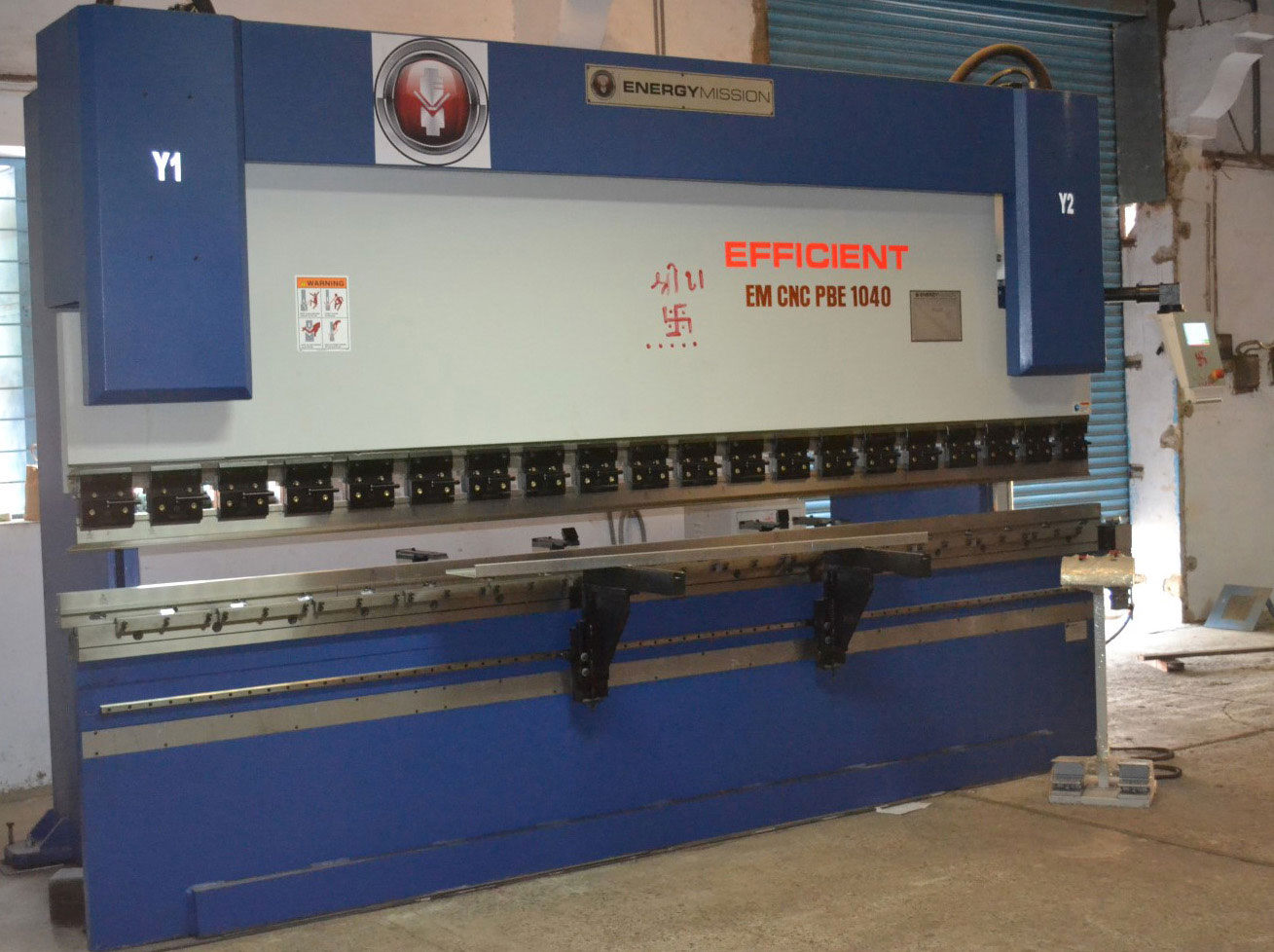 CNC Bending Machine