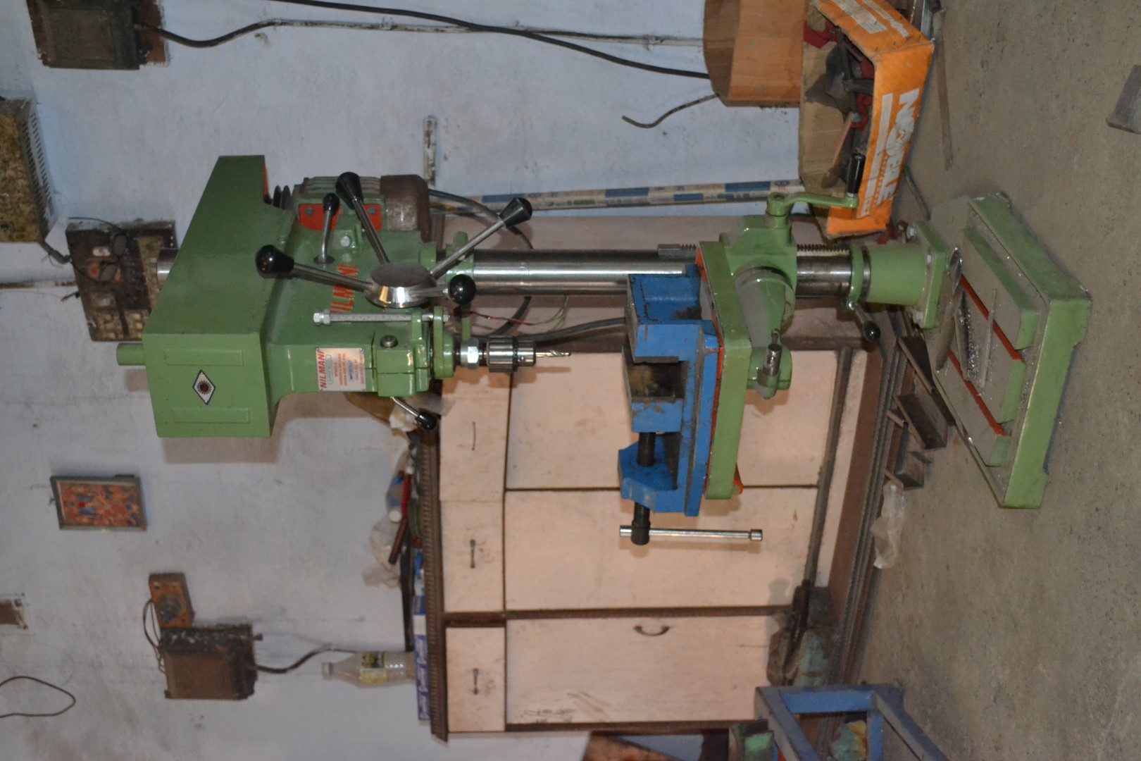 Filler Drilling Machine